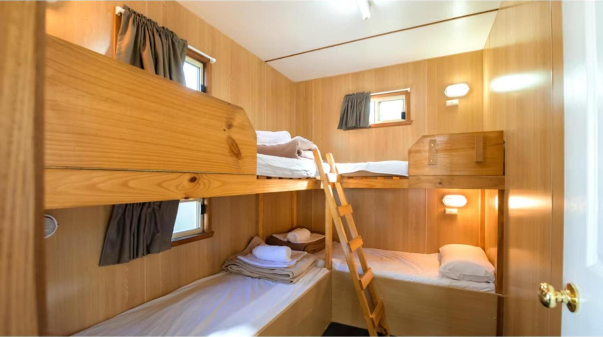 Discovery Parks - Mornington Hobart Room photo